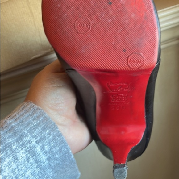 Louboutin booties authentic good condition - Picture 4 of 4